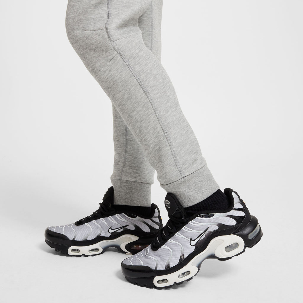 FC Barcelona Tech Fleece broek