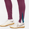Paris Saint-Germain Dri-FIT Strike trainingsbroek 24/25