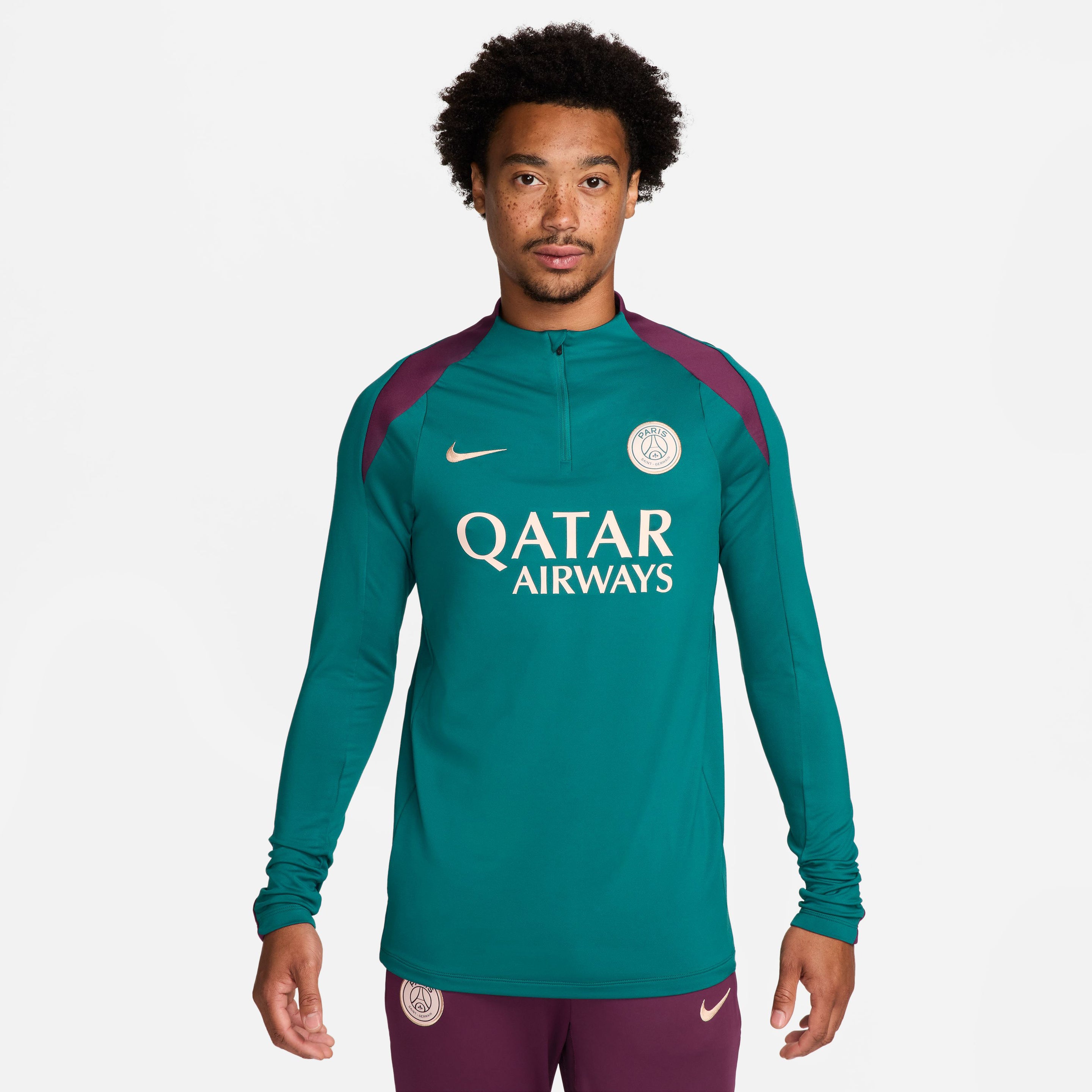Paris Saint-Germain Strike shirt 24/25