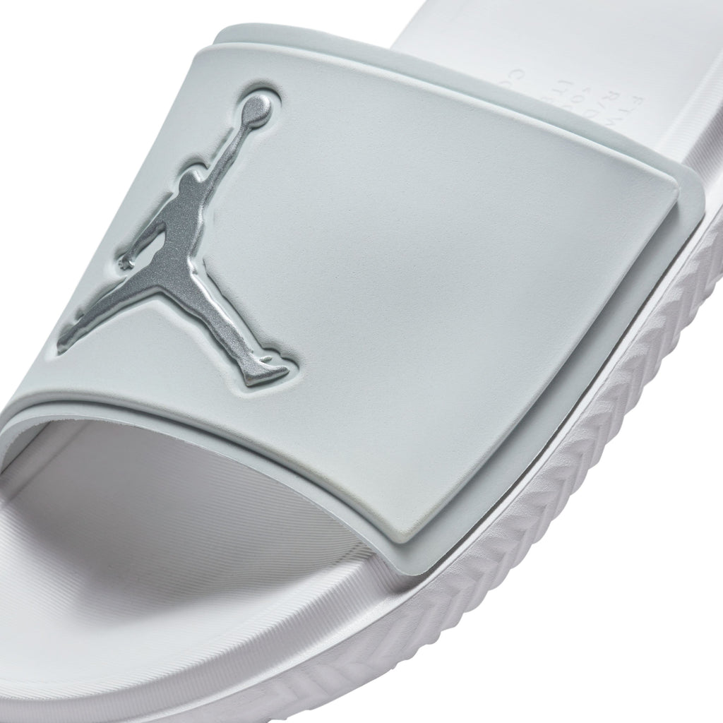 Jordan Play 2.0 slippers