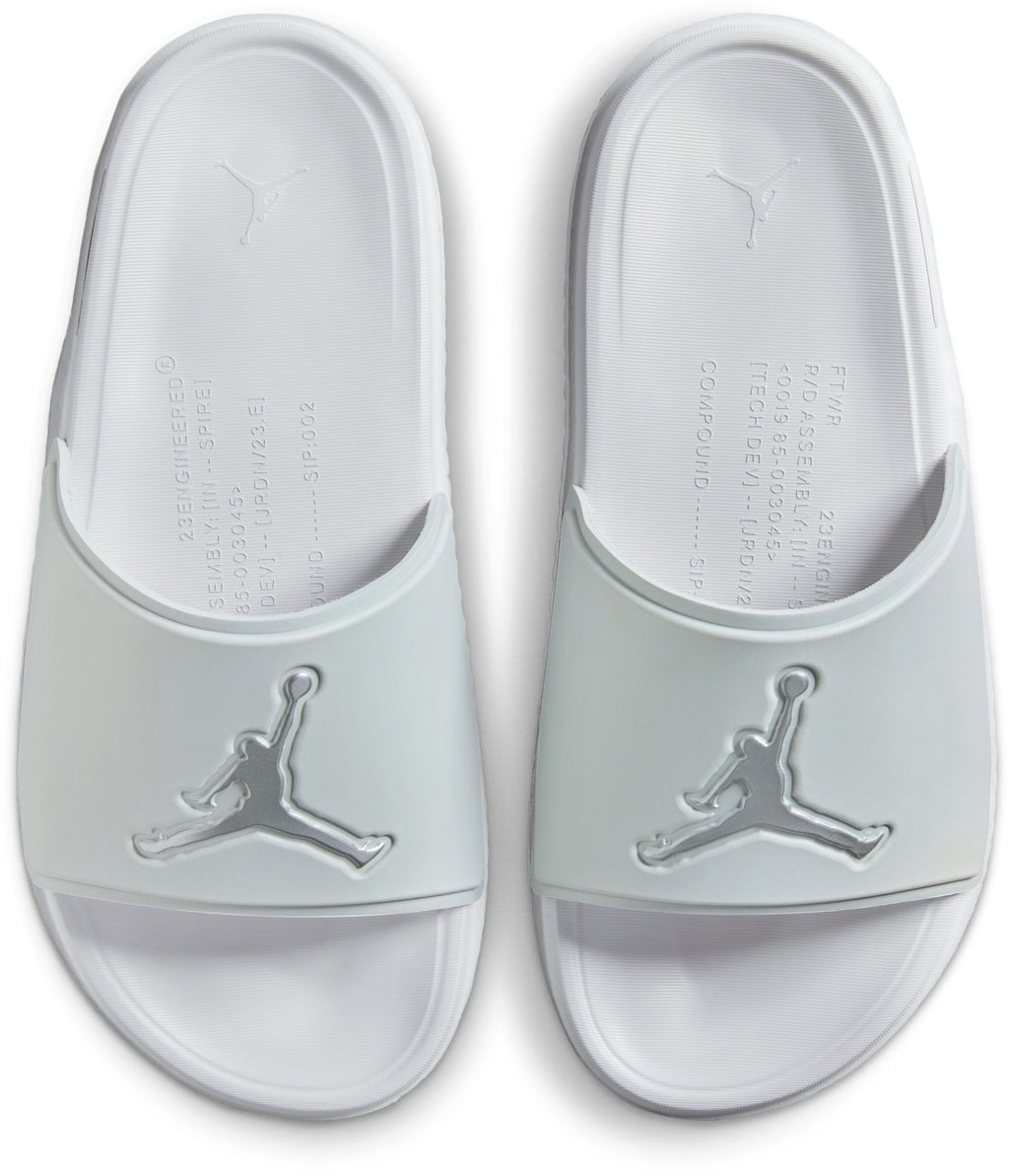 Jordan Play 2.0 slippers