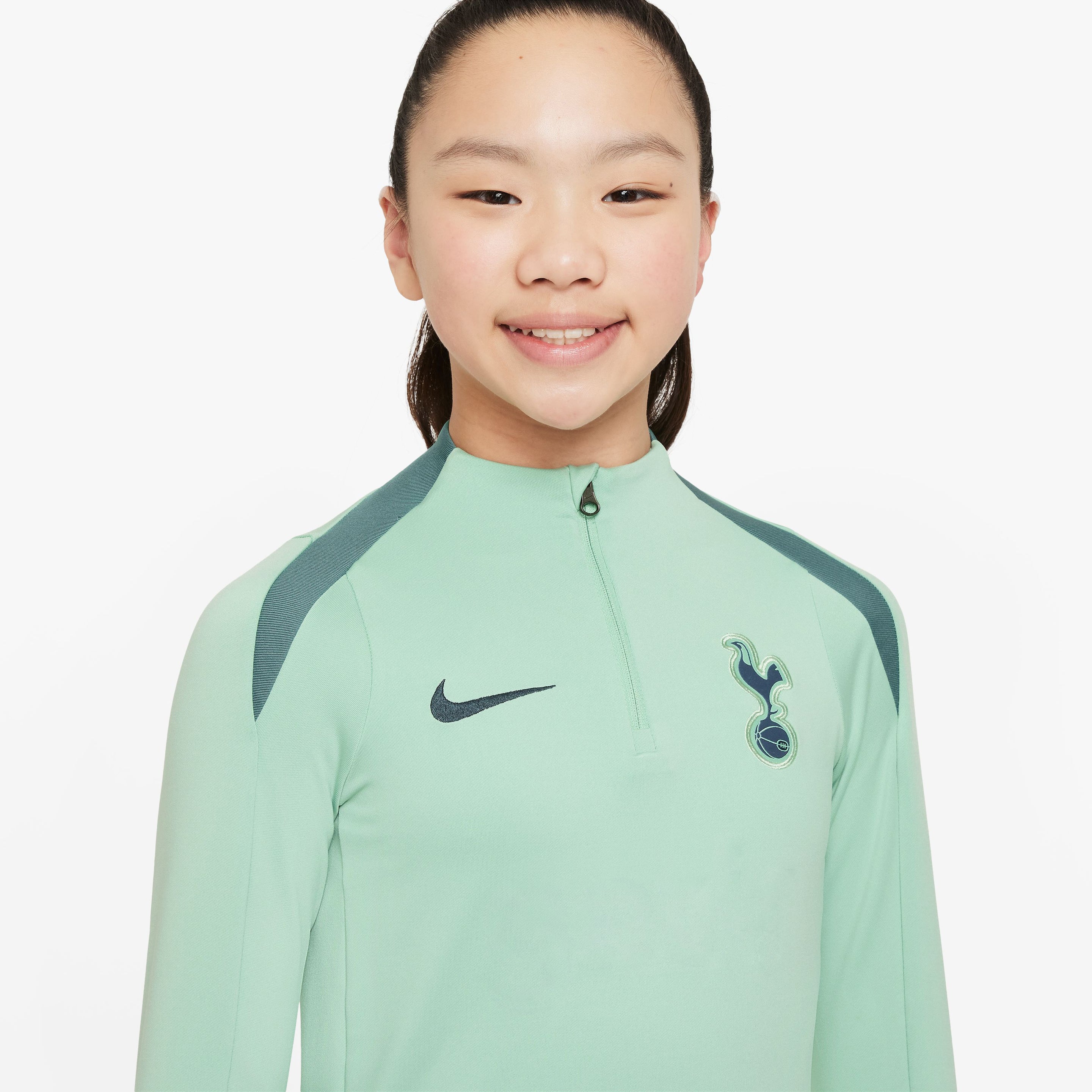 Tottenham Hotspur FC Strike Drill kids top 24/25