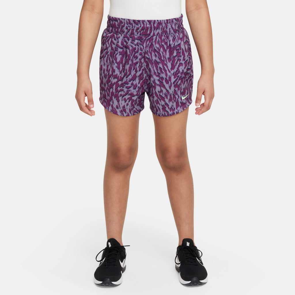 One Woven short