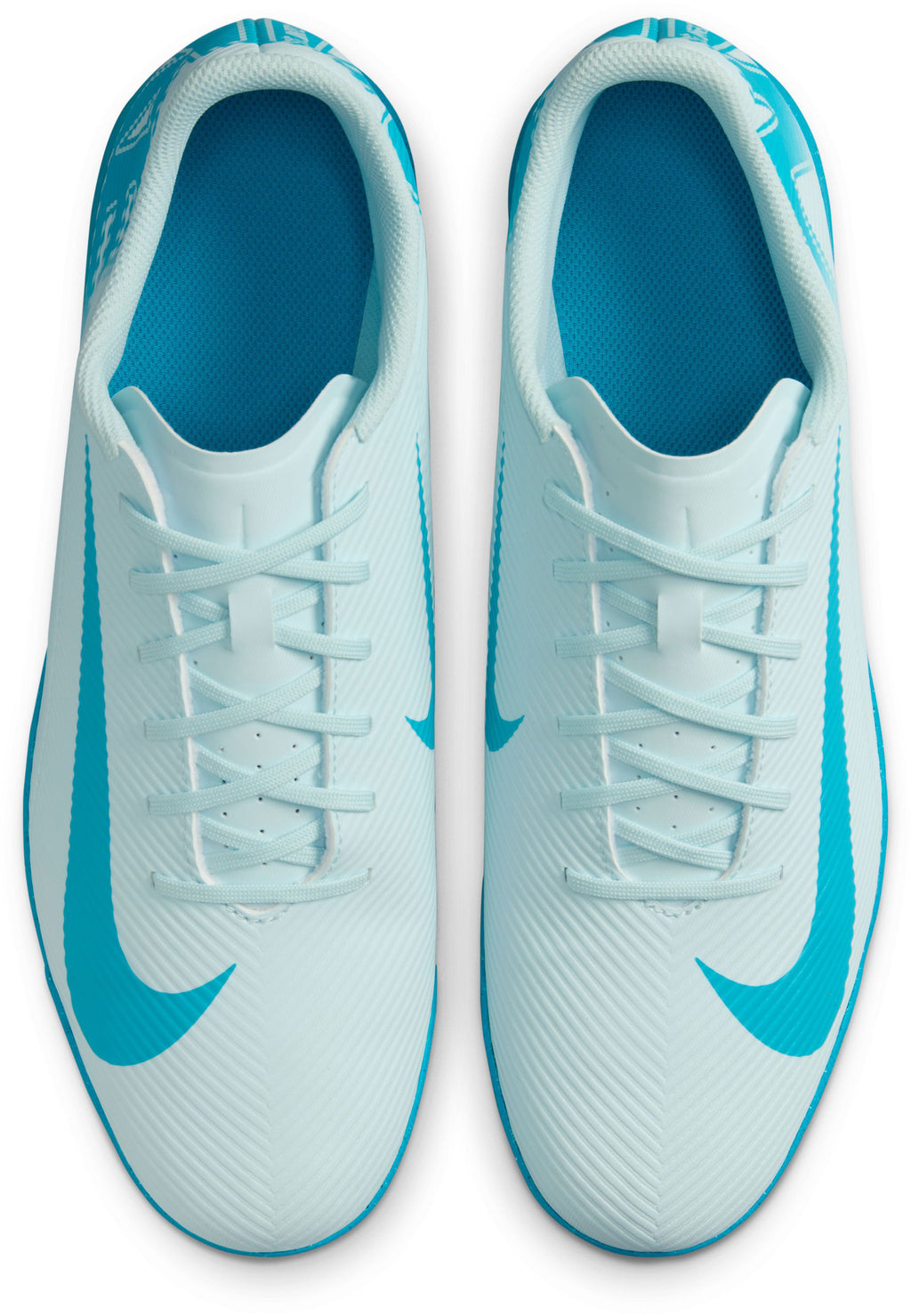 Vapor 16 Club TF voetbalschoenen