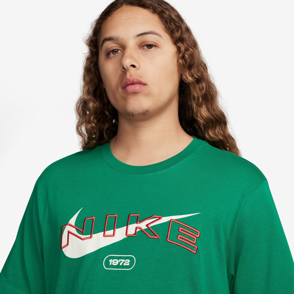 Sportswear shortsleeve shirt