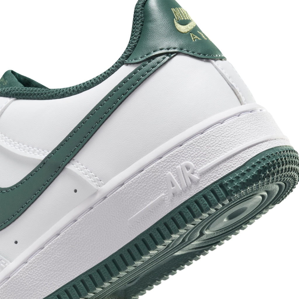 Air Force 1 sneakers