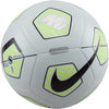 Merc Fade voetbal