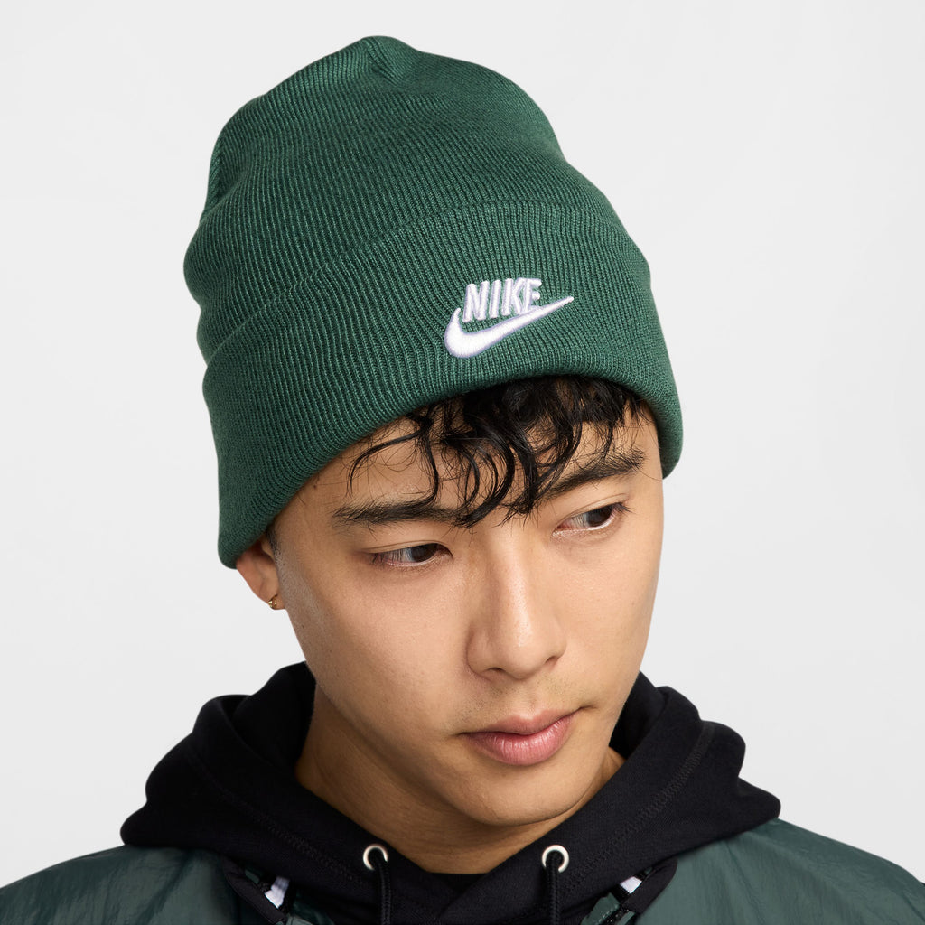 Peak beanie