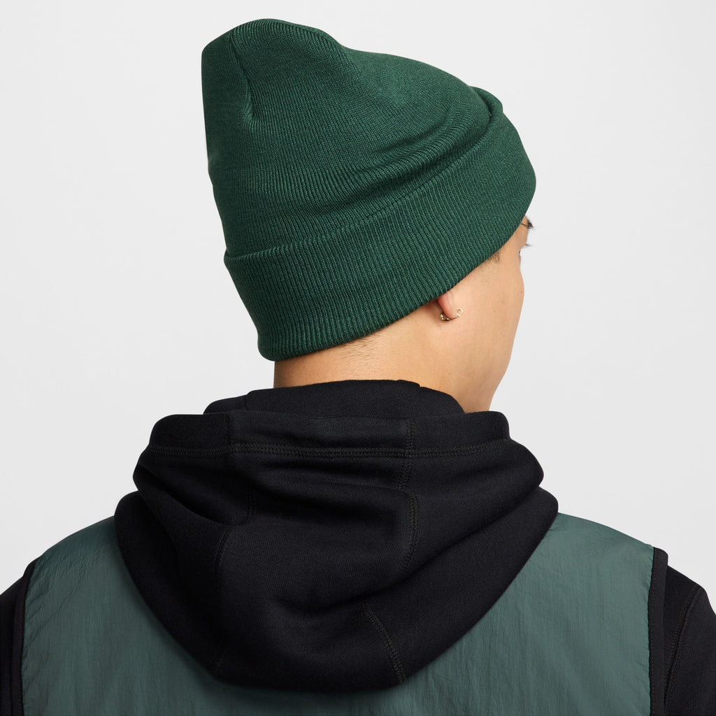 Peak beanie