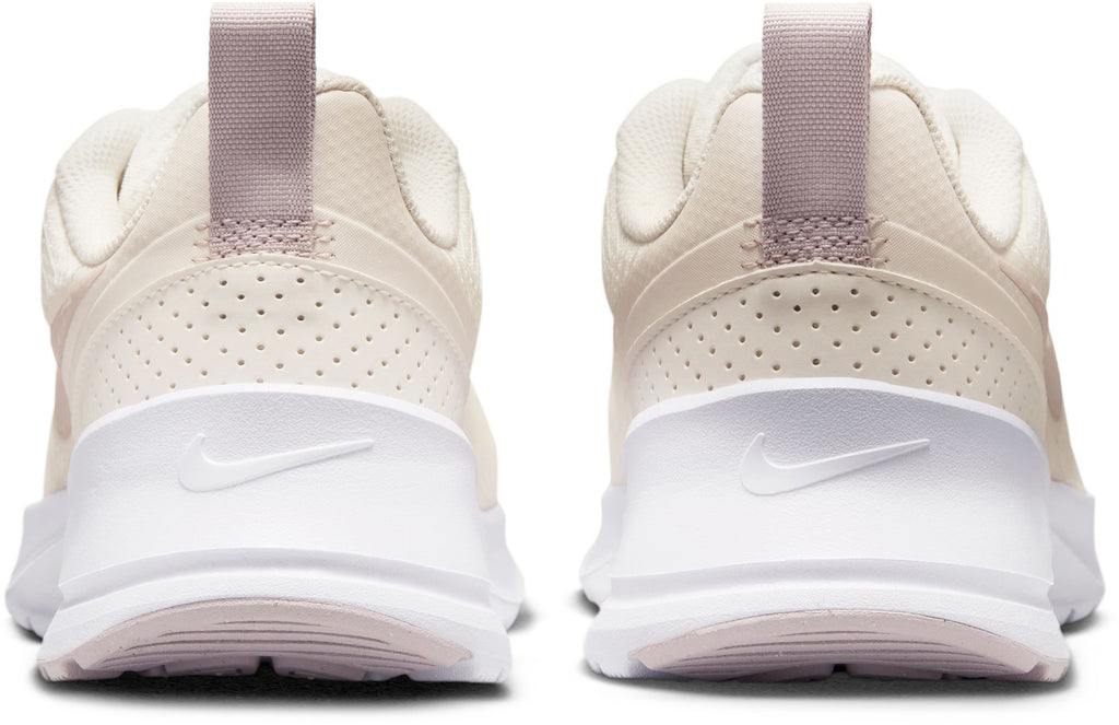 Air Max Nuaxis sneakers