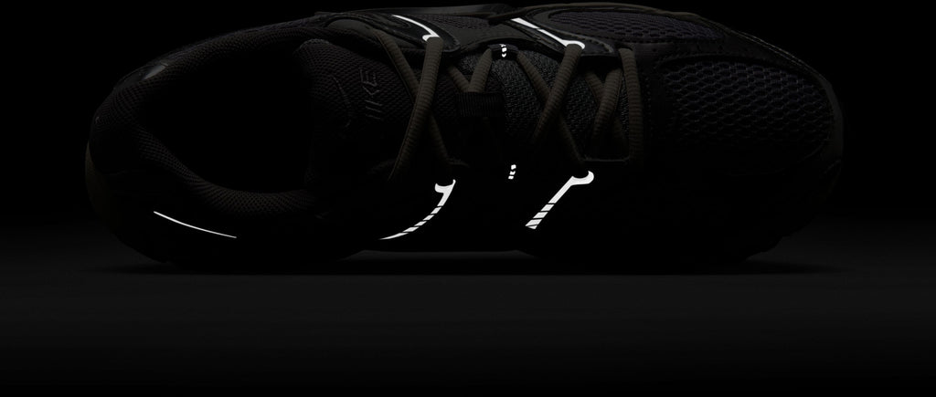 V5 RNR sneakers