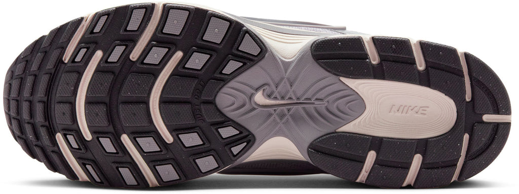 V5 RNR sneakers