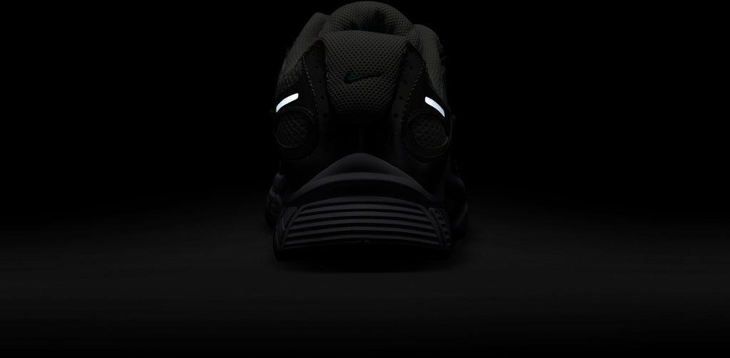 V5 RNR sneakers