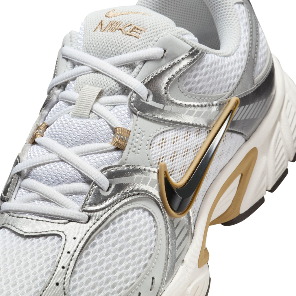 V5 RNR sneakers