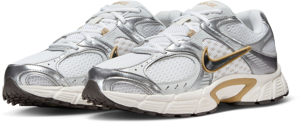 V5 RNR sneakers