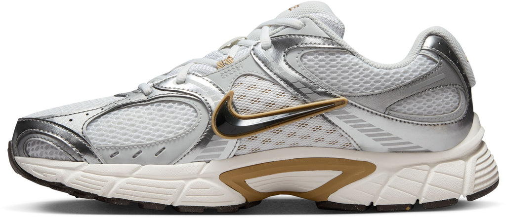 V5 RNR sneakers