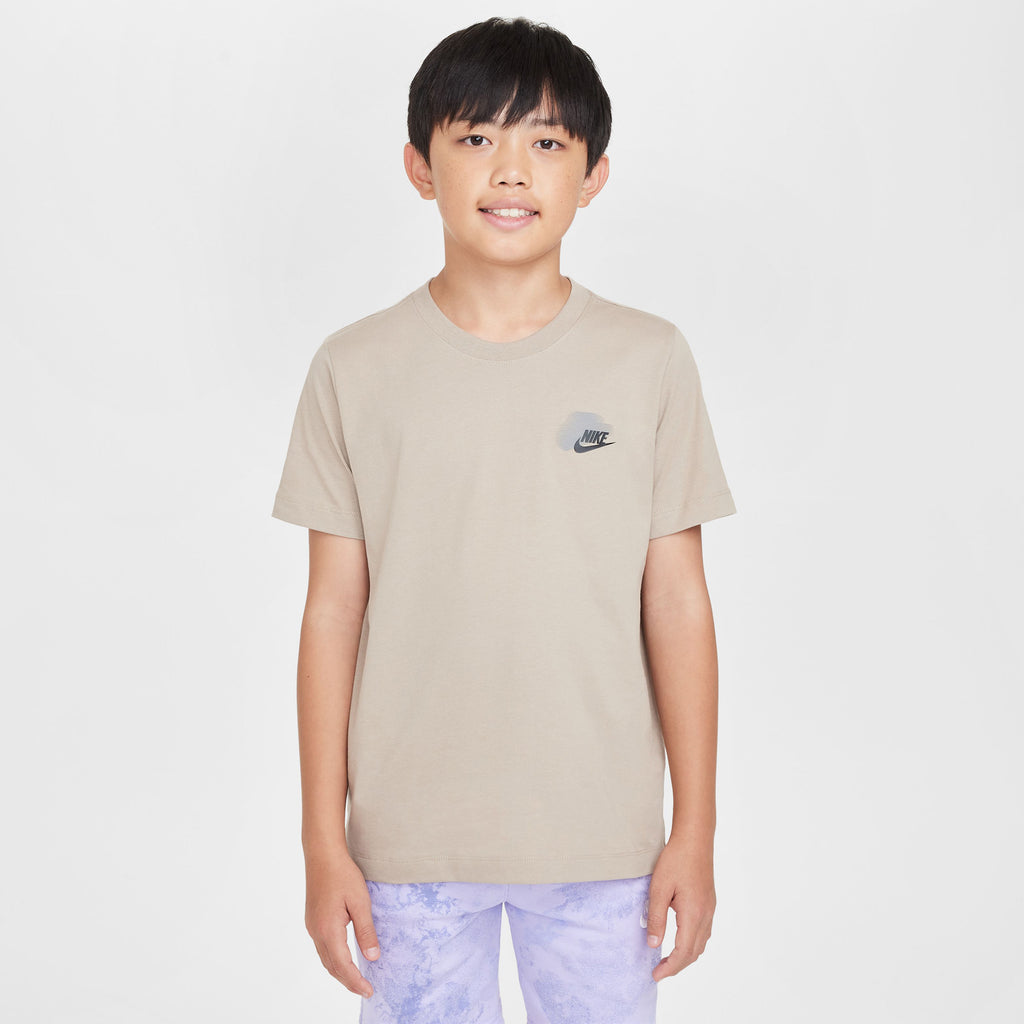 Sportswear Standard Issue Graphic t-shirt