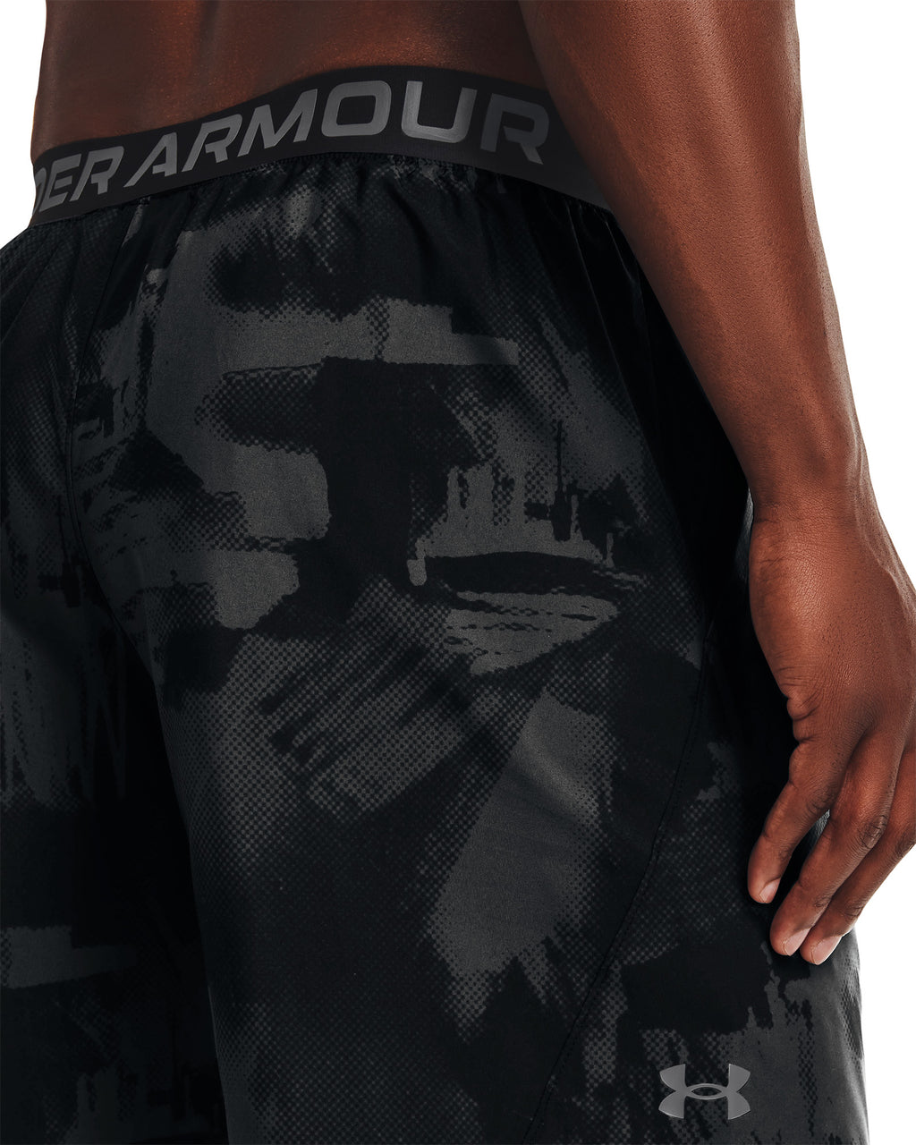 Woven Adapt short