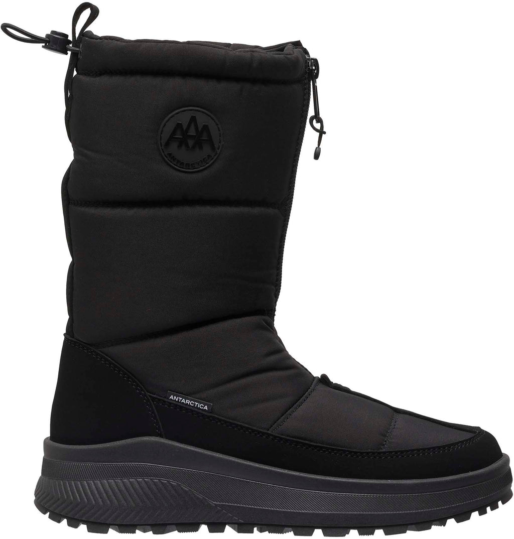 An 8772 snowboots