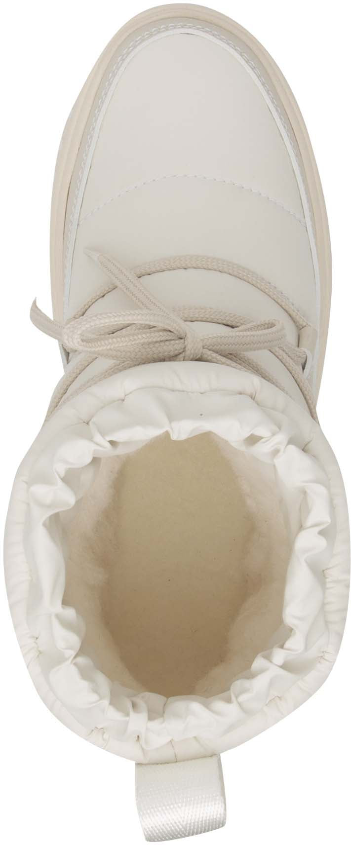 An 8811 snowboots