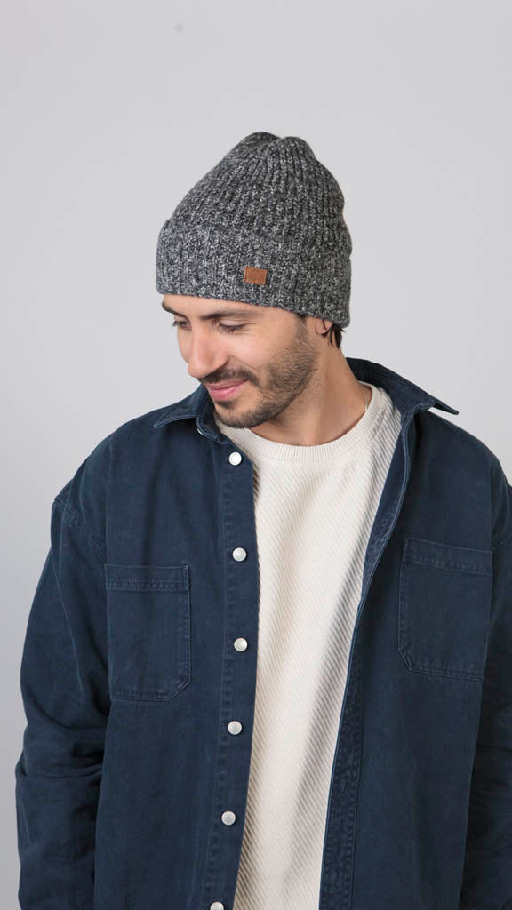 Blacke beanie