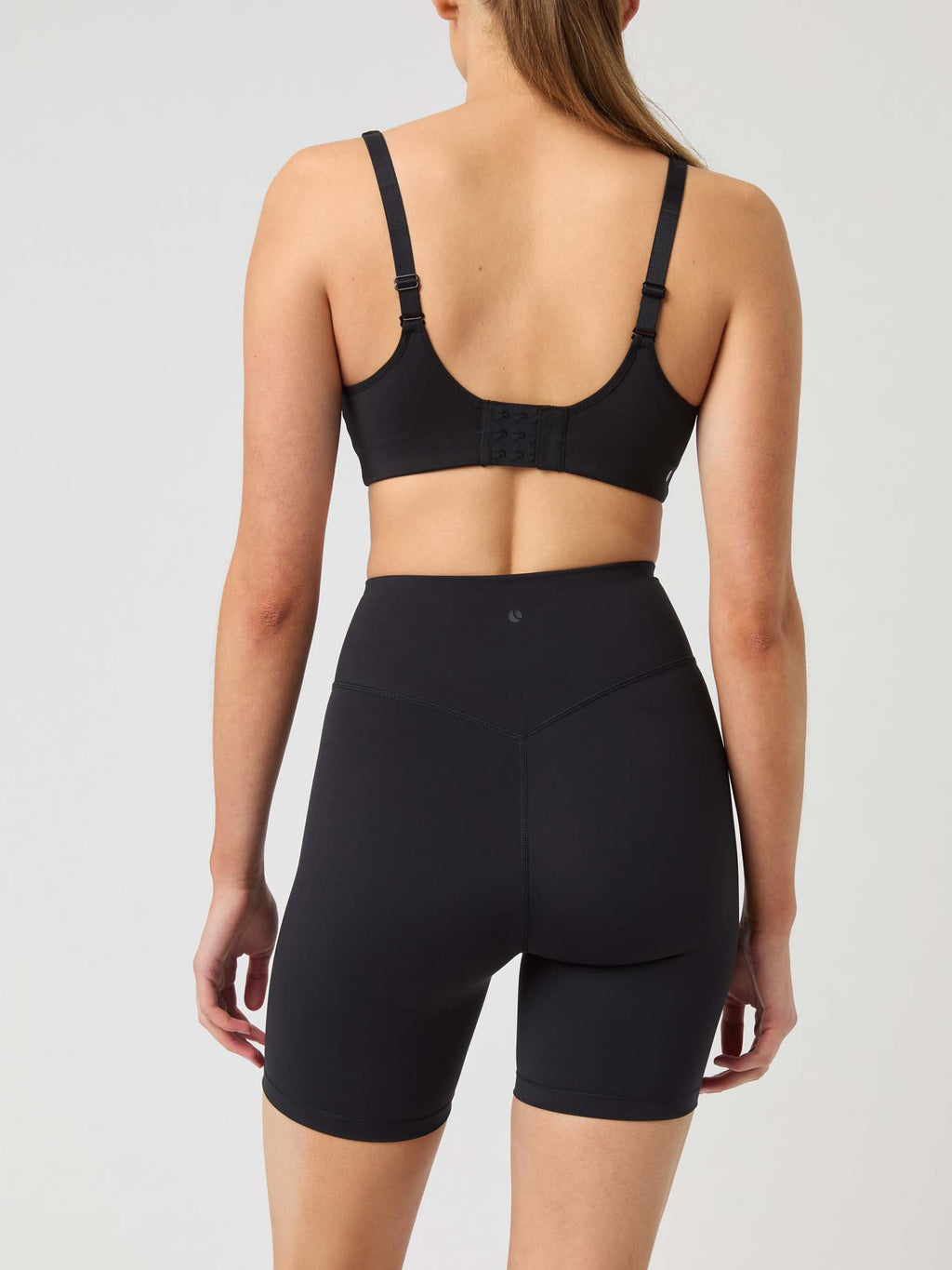 Studio Cross short