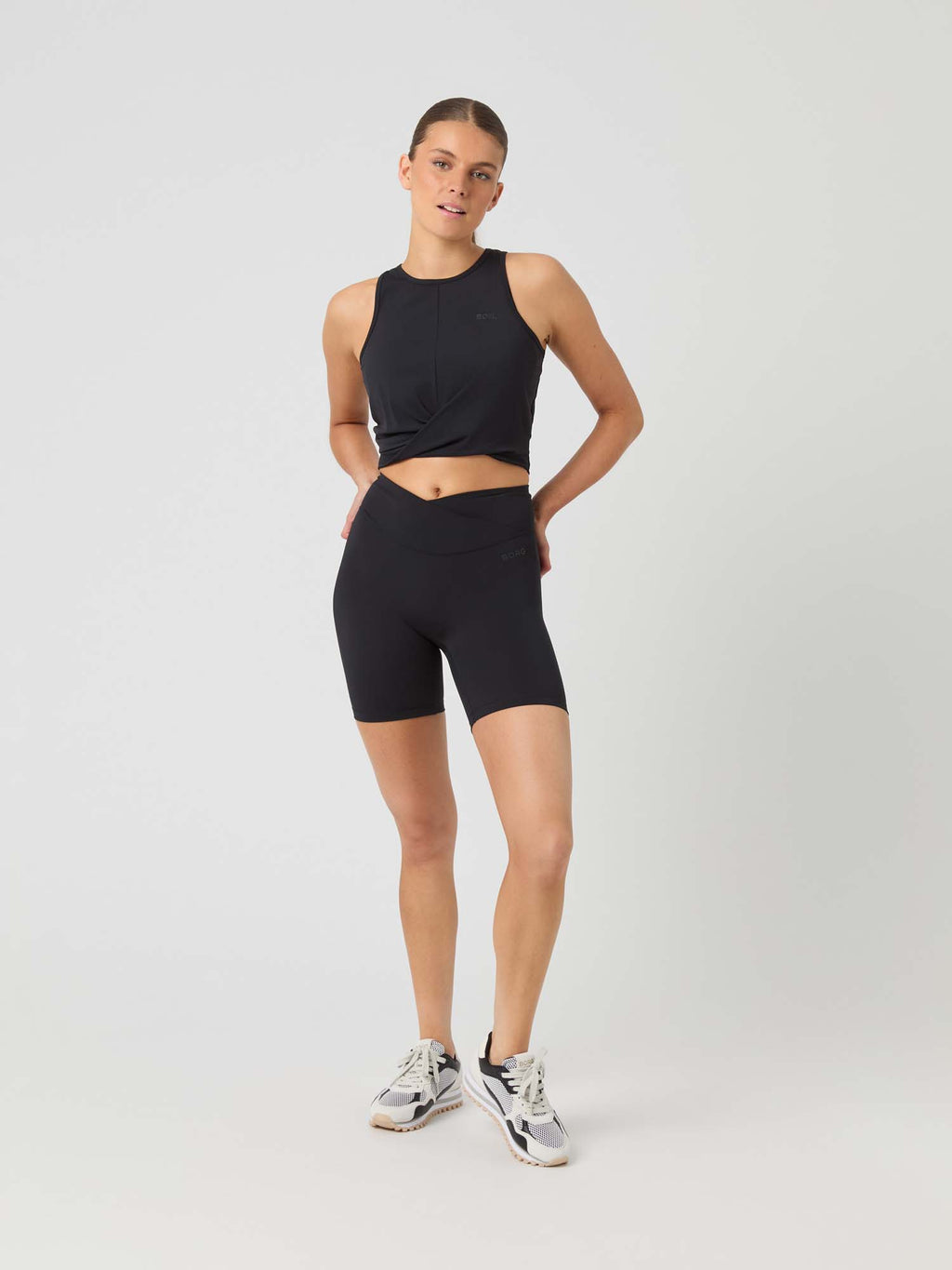 Studio Cross short