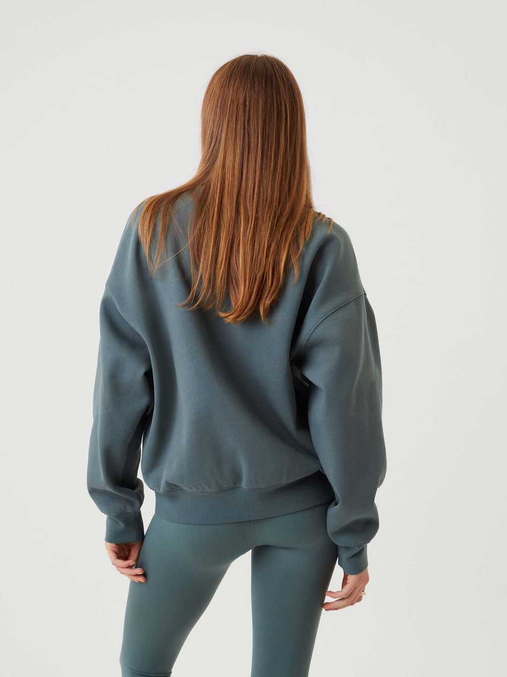 Studio Oversized Crew sweater