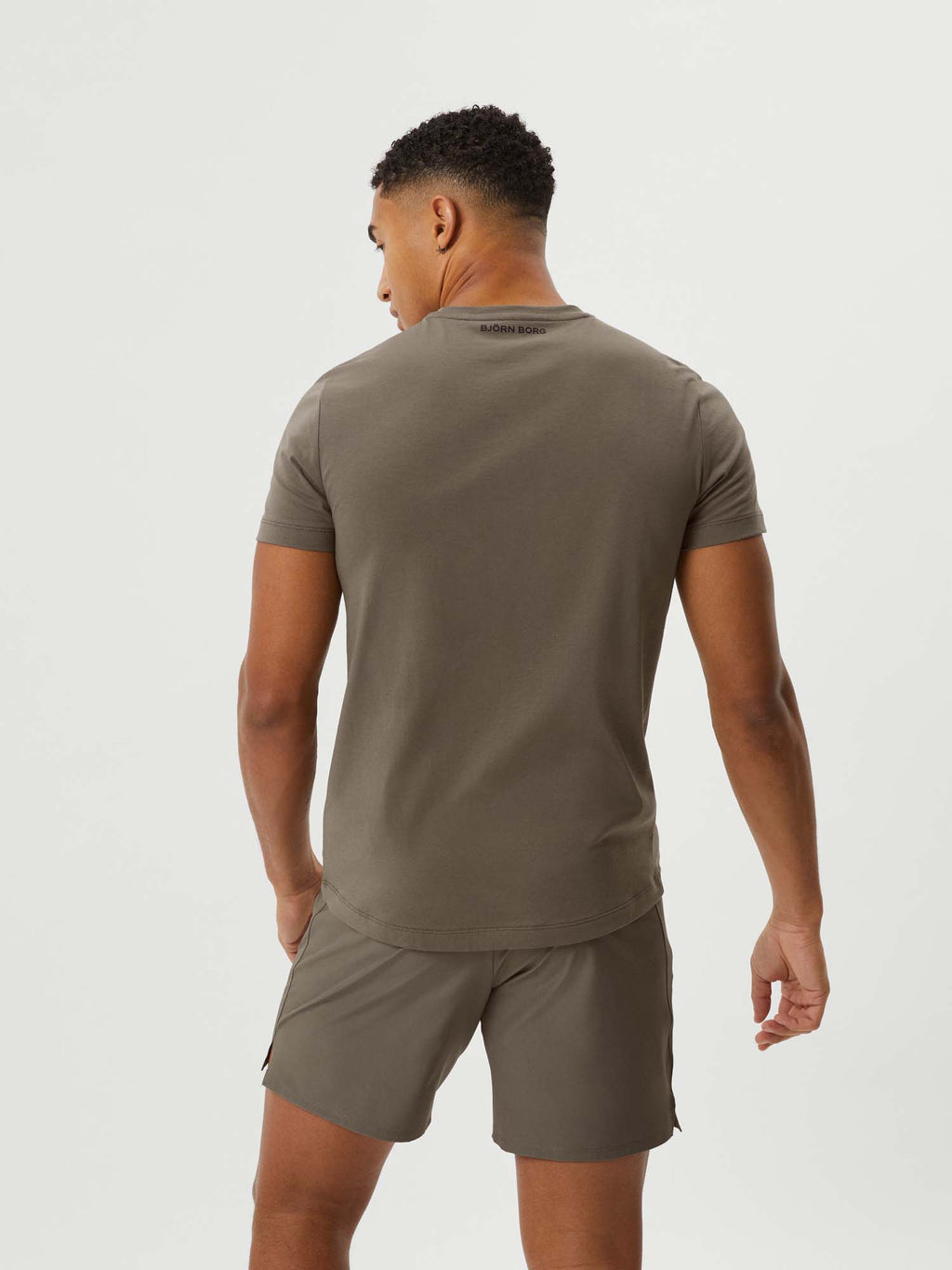 Breeze shortsleeve shirt