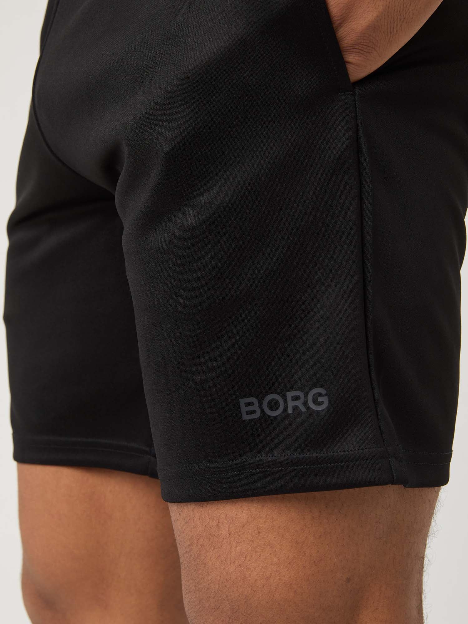 Essential Active short