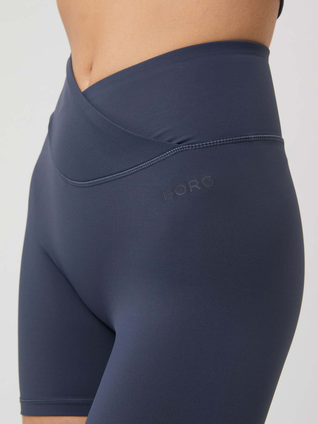 Studio Cross short