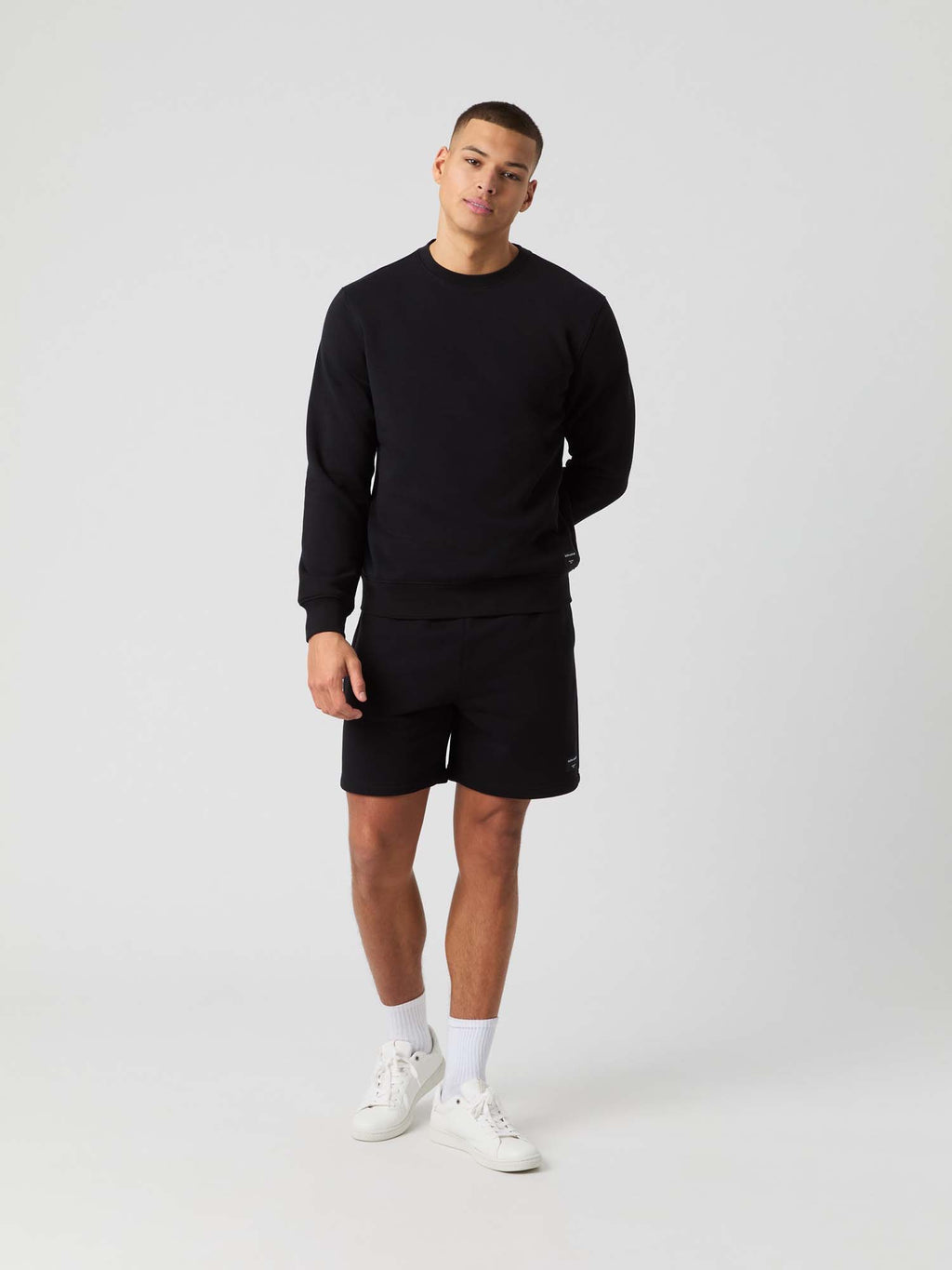Centre sweater