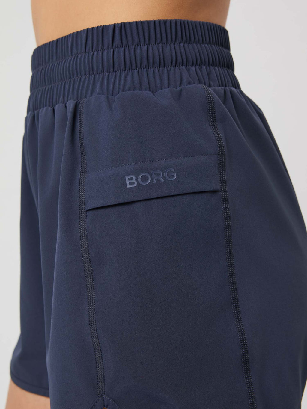 Loose short