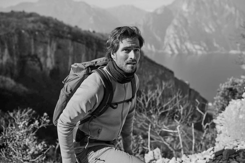 Lightweight Merino nekwarmer