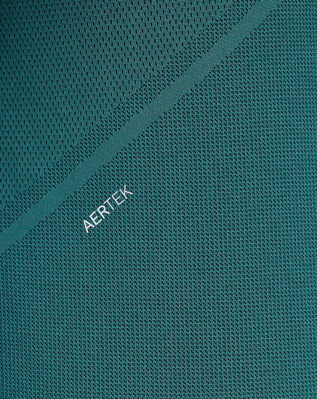 Engineered Knit 1/4 Zip top