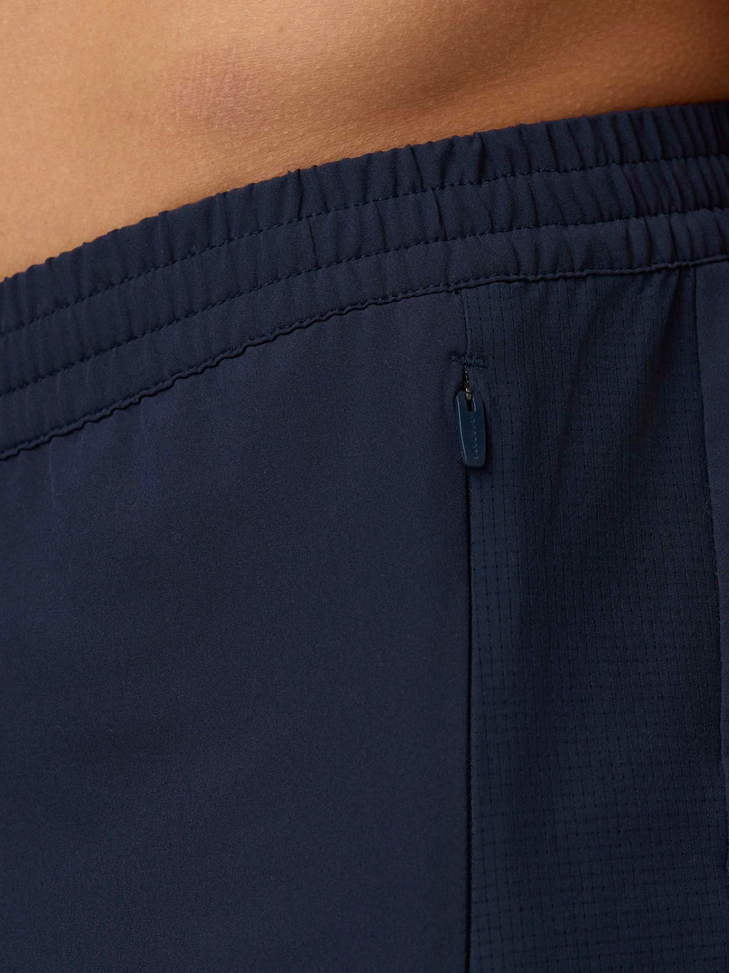 6 Woven short