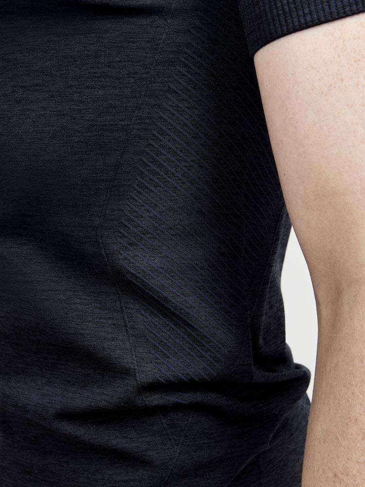 Core Dry Active Comfort shortsleeve shirt