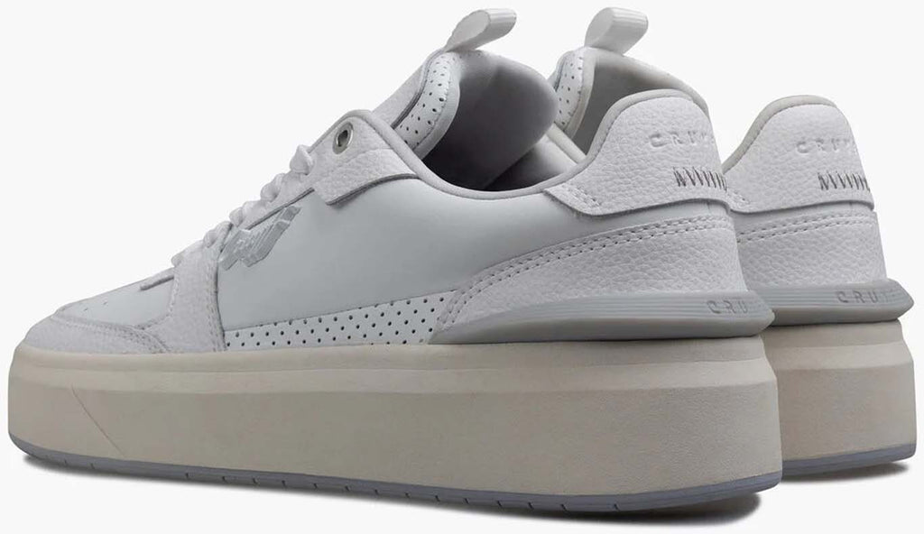 Endorsed Tennis Perfo sneaker