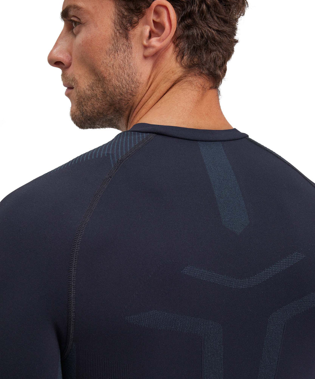 Longsleeved baselayer