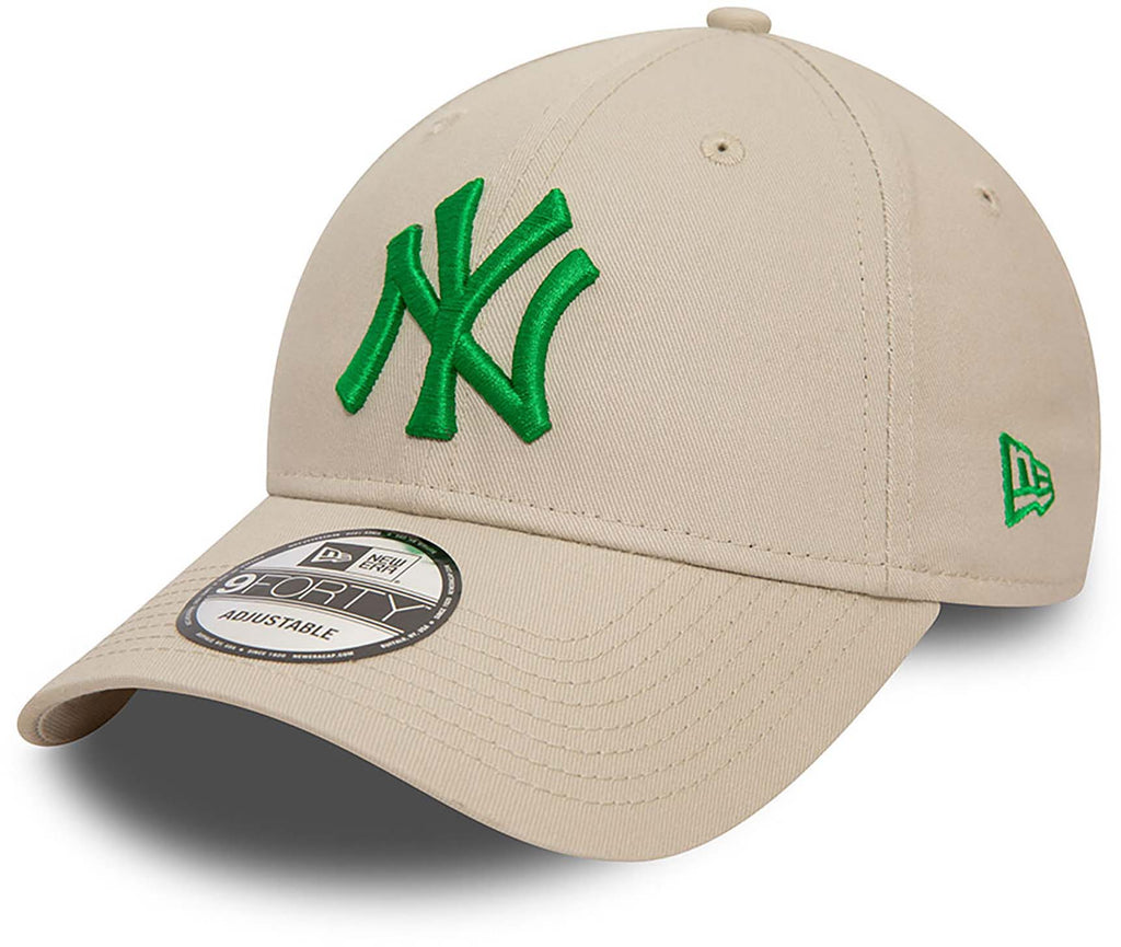 New York Yankees League Essential 9FORTY Adjustable  pet