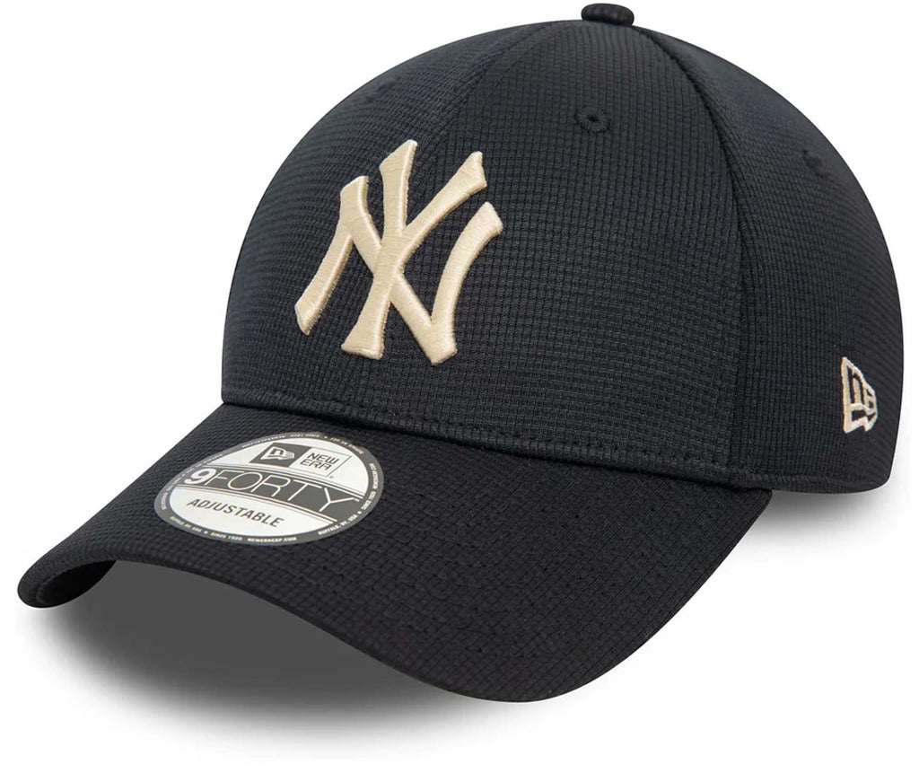 New York Yankees League Essential 9FORTY Adjustable pet