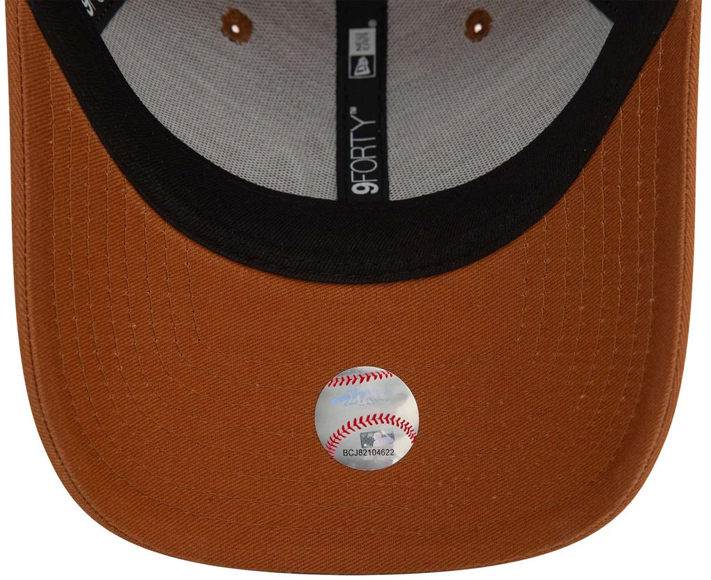 New York Yankees League Essential 9FORTY Adjustable pet