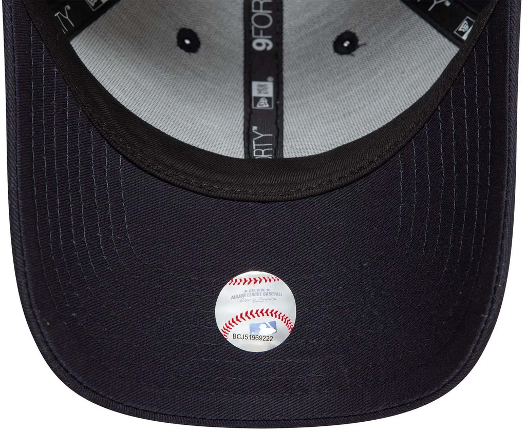 New York Yankees League Essential 9FORTY Adjustable pet