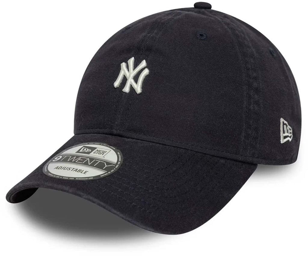 New York Yankees MLB Outline 9FORTY Adjustable pet