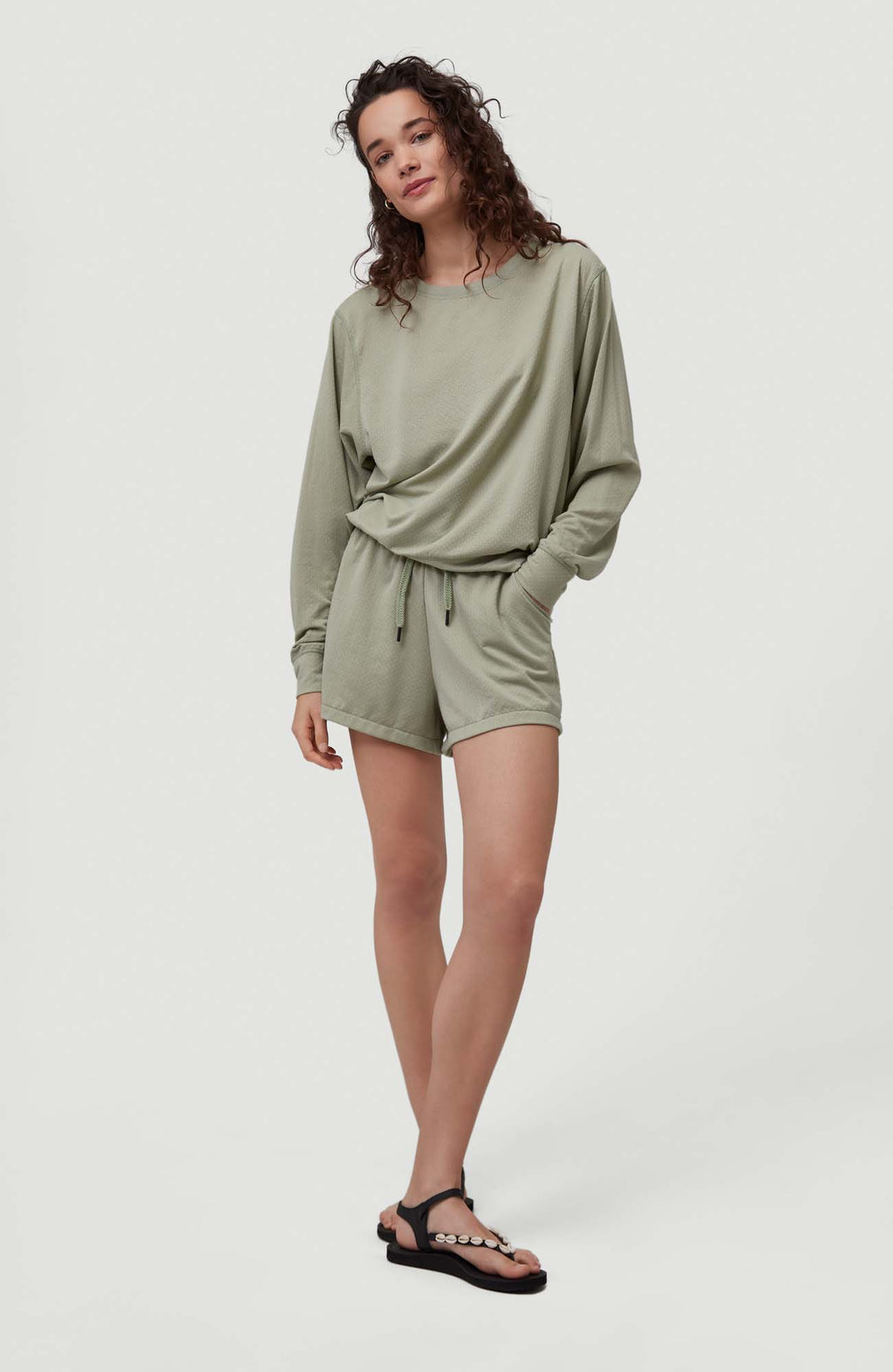 Essential Structure Crew sweater