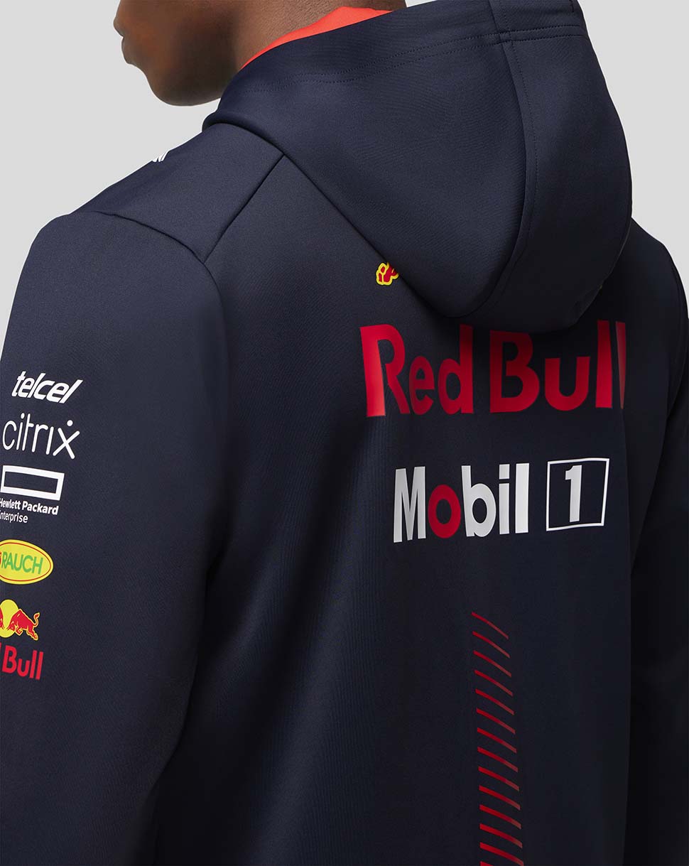 Pullover hoodie