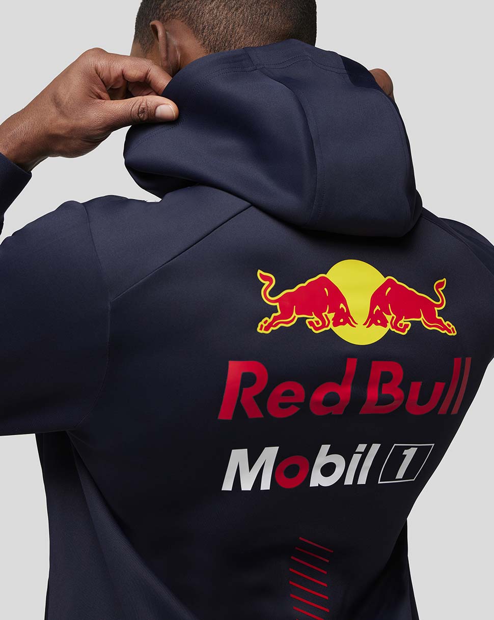 Pullover hoodie