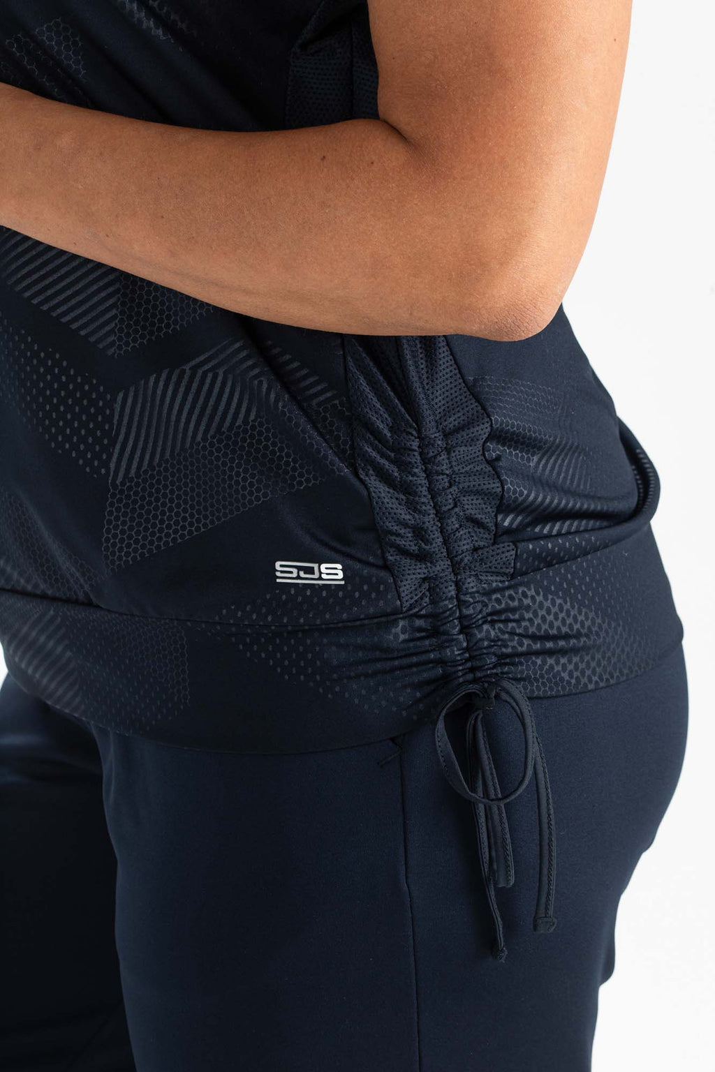 Honesty Plus shortsleeve shirt