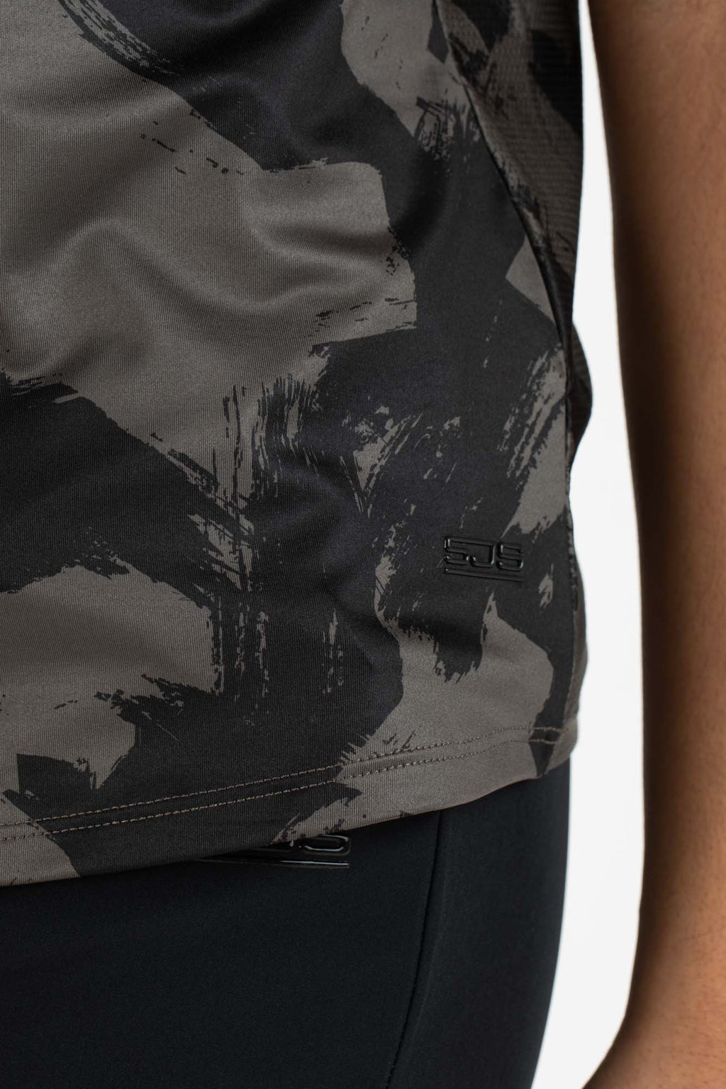 Ona fitness shirt