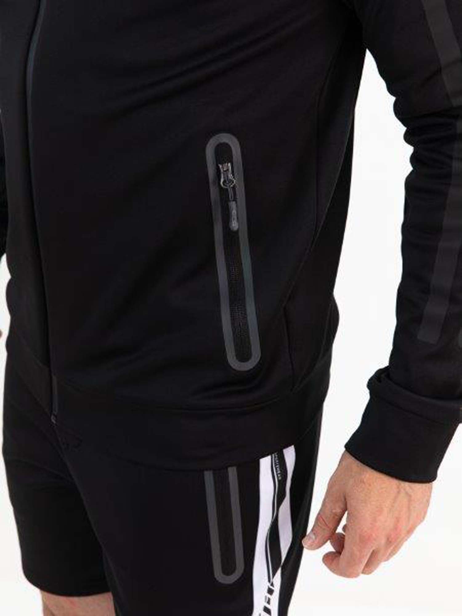 Orrell vest